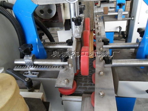 廠家直銷木工機(jī)械異形木線砂光機(jī)