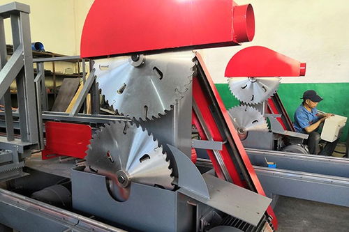 根河木工機(jī)械圓鋸開(kāi)板鋸工廠聯(lián)系電話